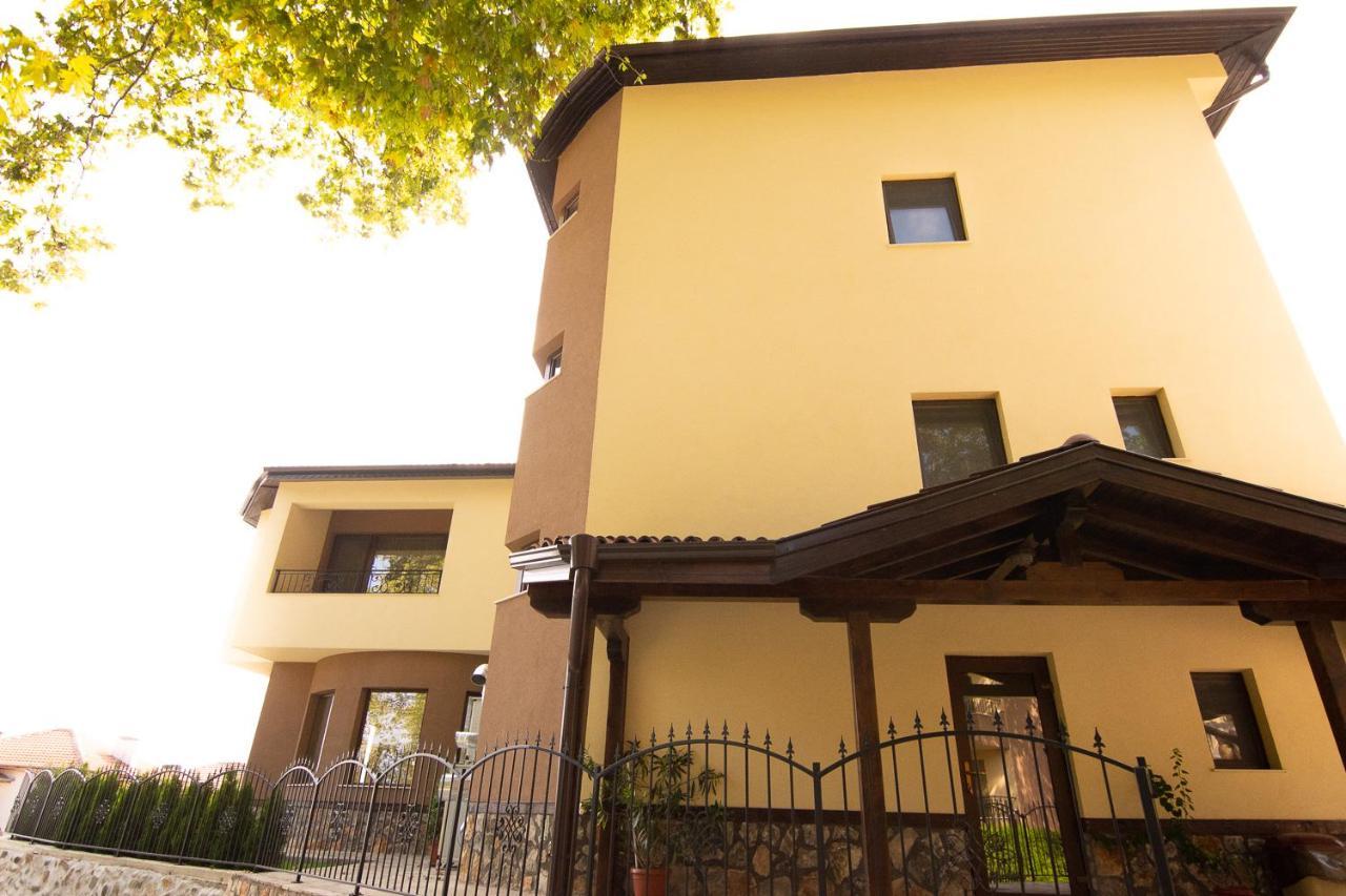 Kolarovo Eco Hotel Momata מראה חיצוני תמונה
