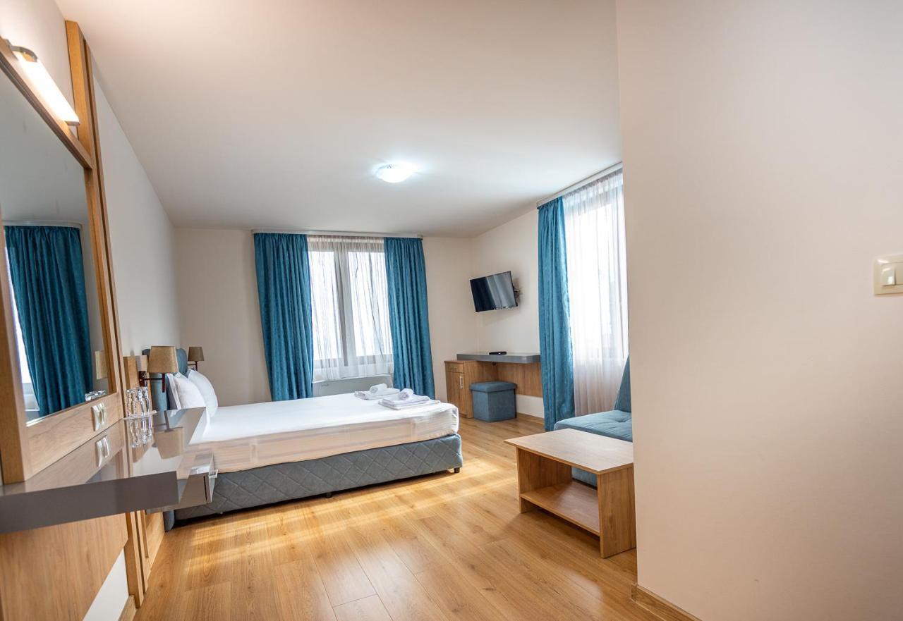 Kolarovo Eco Hotel Momata מראה חיצוני תמונה