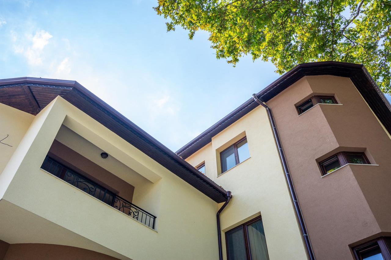 Kolarovo Eco Hotel Momata מראה חיצוני תמונה
