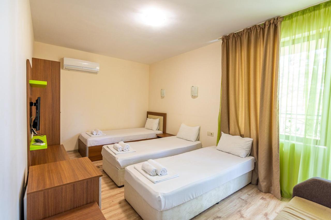 Kolarovo Eco Hotel Momata מראה חיצוני תמונה