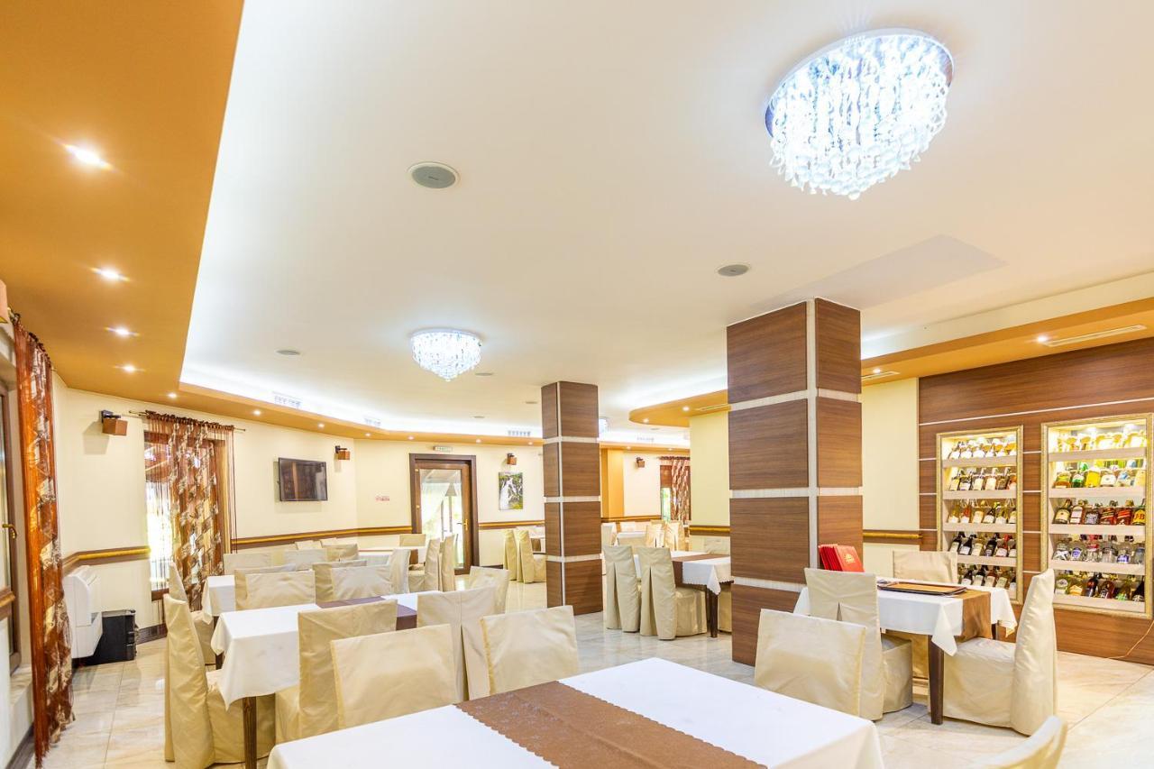 Kolarovo Eco Hotel Momata מראה חיצוני תמונה