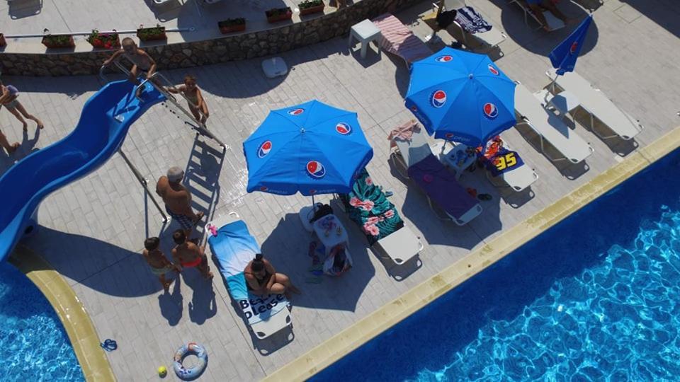 Kolarovo Eco Hotel Momata מראה חיצוני תמונה